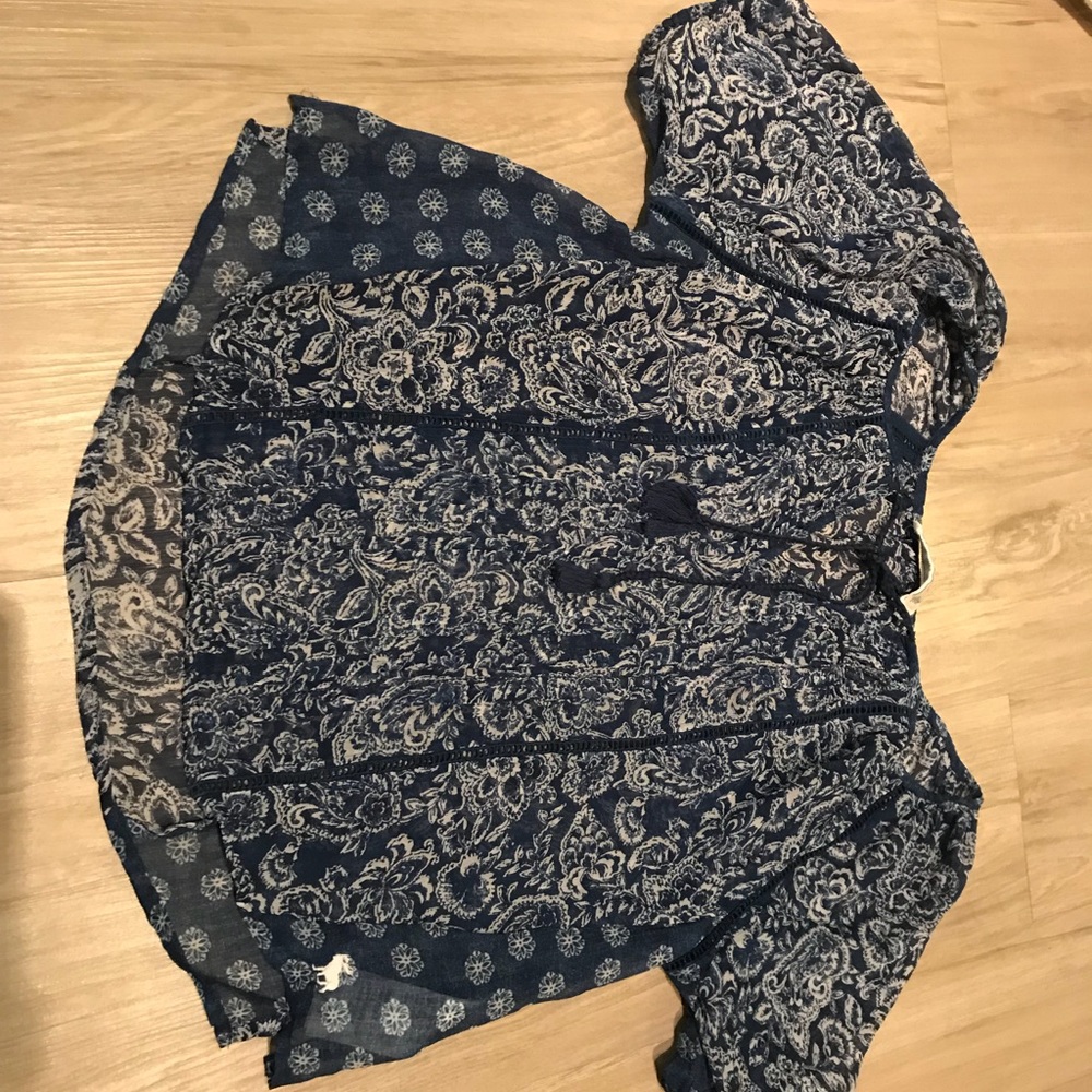 Abercrombie and Fitch flowy top
